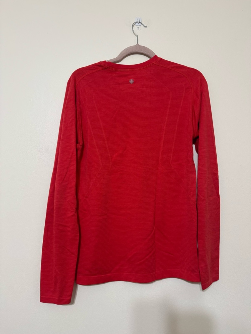 Lululemon Red Metal Vent Tech Long-Sleeve Shirt - Picture 3 of 5